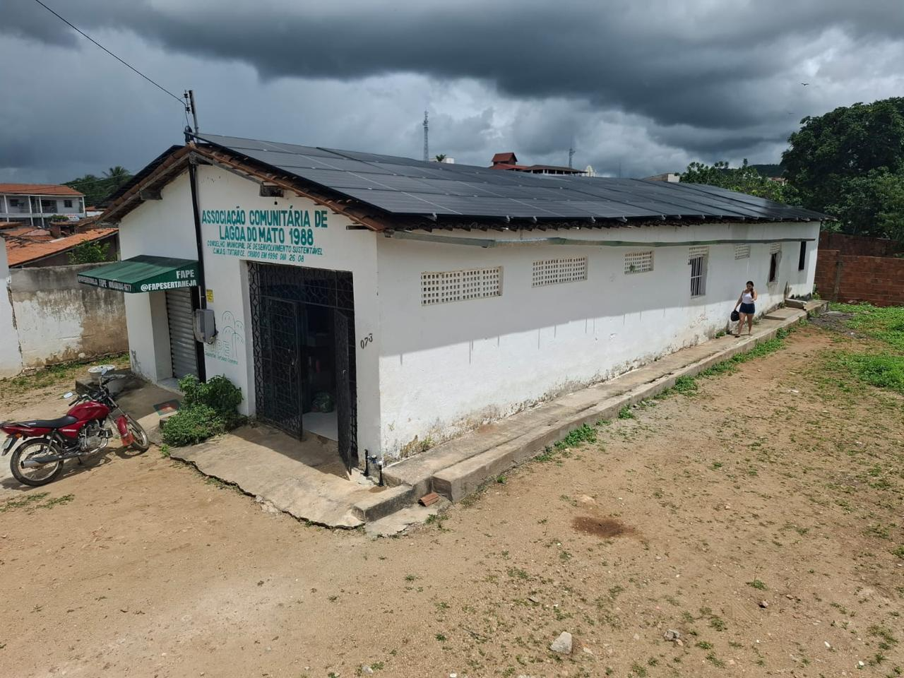 Associação comunitária com energia solar em território atendido pelo IMAM